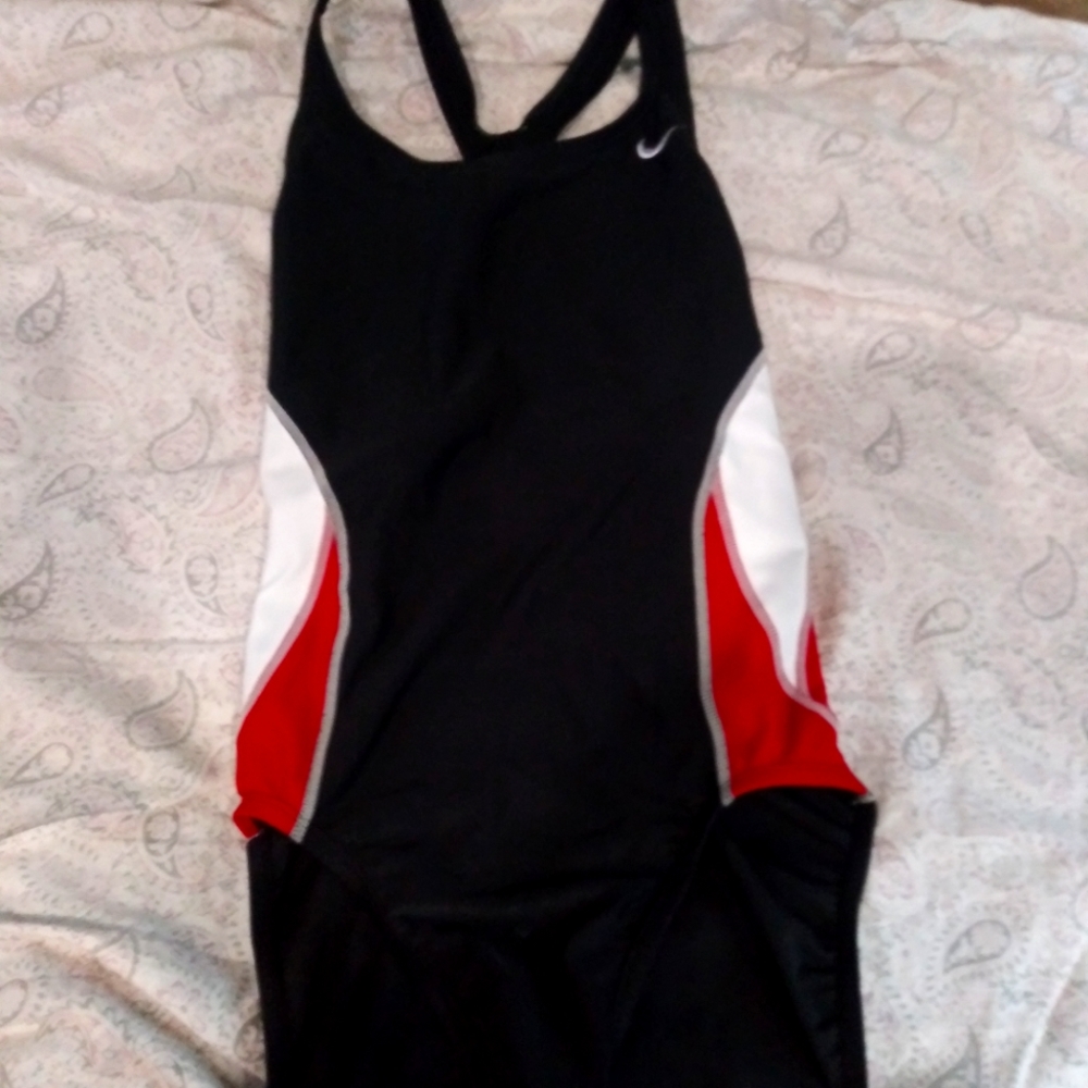 Nike bathing suit 34/8